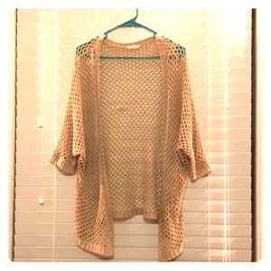 Beautiful netted shawl, perfect for the beach!🏖